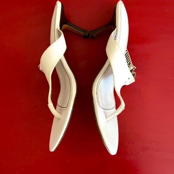 Vintage 90s Tommy Hilfiger Upper Leather Kitten Heels - Picture 3 of 8
